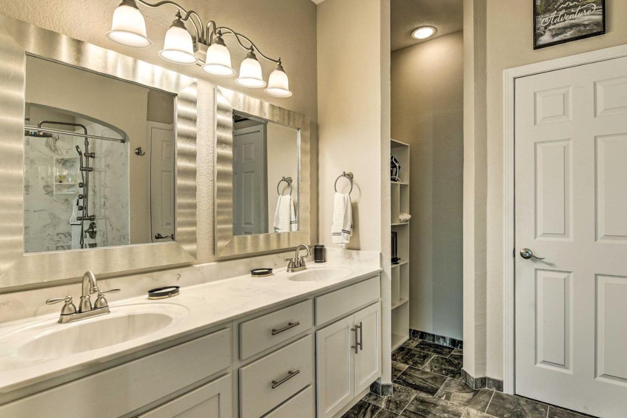 Ground-Floor Branson Condo With Community Perks Extérieur photo