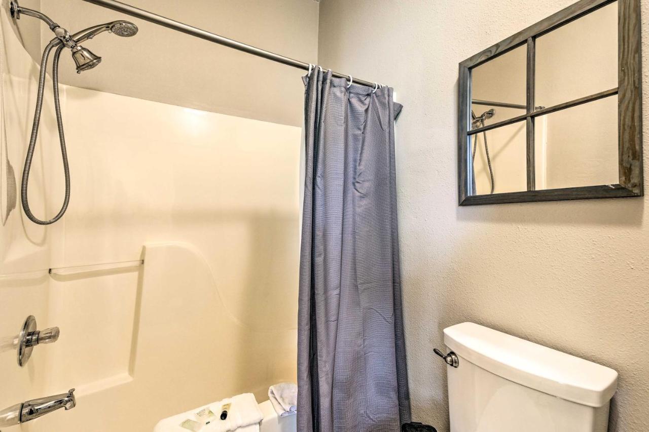 Ground-Floor Branson Condo With Community Perks Extérieur photo